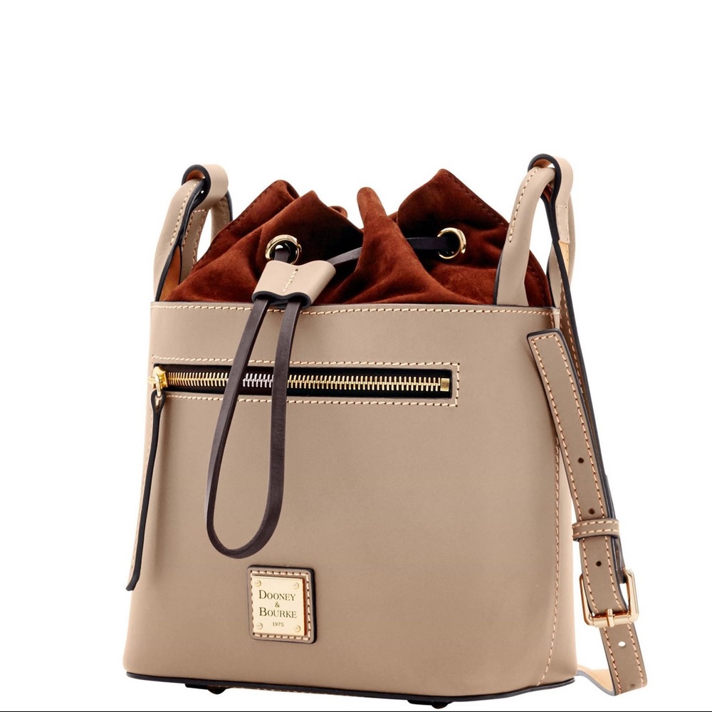 NWT! Dooney & Bourke Beacon Drawstring Cross Body